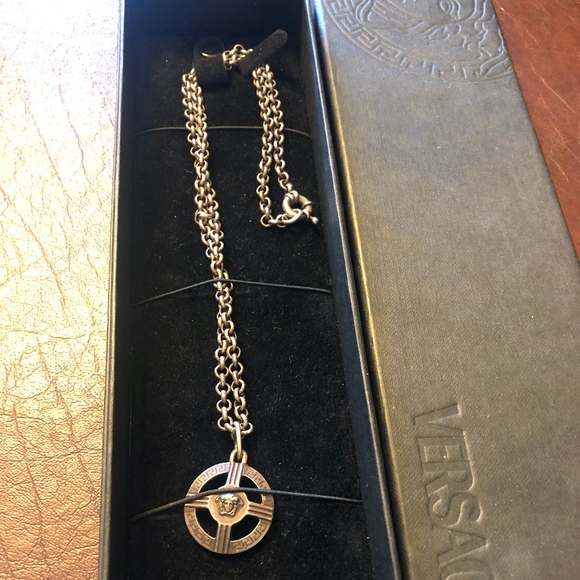 🔥Versace Medusa necklace with greek keys original - Picture 6 of 6